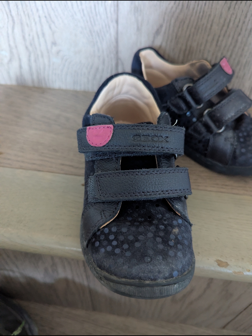 Geox Toddler Respira Leather Shoes Size 8.5 US / 25 EU